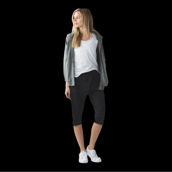 Lululemon Retreat Yogi Crop Black Sz NST - Picture 3 of 14